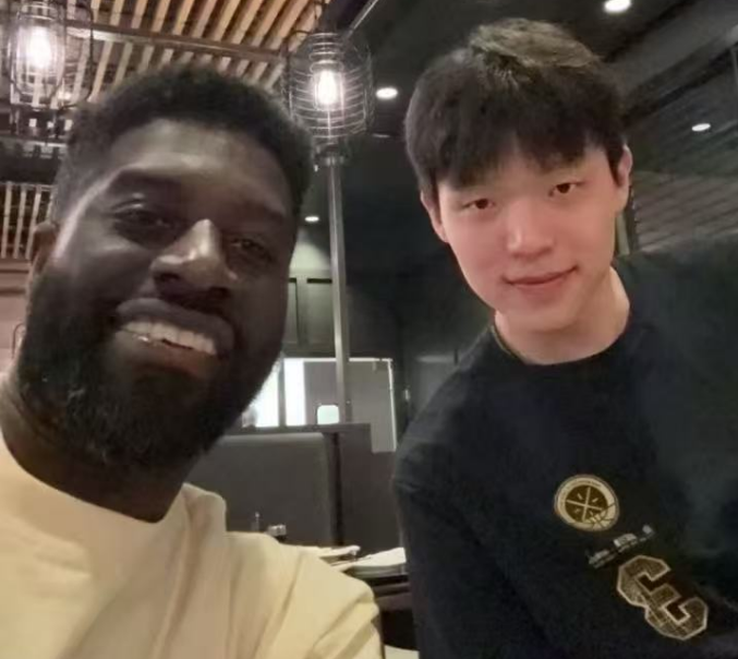 必一运动图片展示